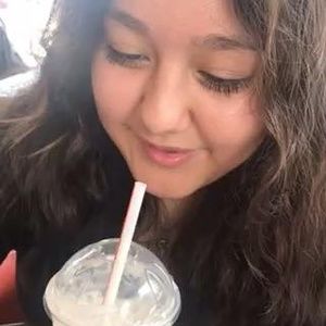 Meet your Posher, Rosa